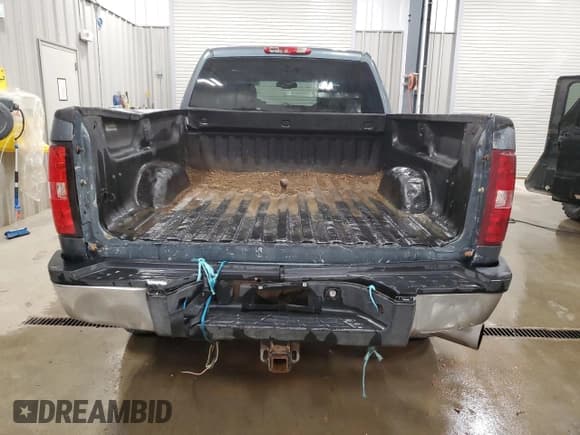 ✅ 2007 Chevrolet Silverado 2500HD 2LT • VIN: 1GCHK236X7F560723 • Лот: 68565425. Опубликован ранее на Copart с пробегом 285 139 миль. Бесплатный доступ к архиву аукционных продаж из США и подробный отчёт об истории автомобиля на DreamBid. Изображение 6.