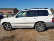 ✅ 2005 Toyota Land Cruiser • VIN: JTEHT05J952078683 • Лот: 41769150. Опубликован ранее на IAAI с пробегом 299 737 миль. Бесплатный доступ к архиву аукционных продаж из США и подробный отчёт об истории автомобиля на DreamBid. Изображение 14.