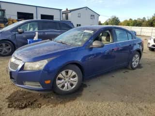 2012 Chevrolet Cruze LS с VIN 1G1PC5SH8C7176594, выставлен на аукционе Copart как лот 84479285 с пробегом 136 129 миль миль и Чистый • Clean title. История ставок и продаж доступна на DreamBid. Изображение 1.