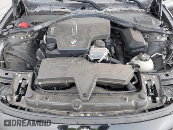 ✅ 2015 BMW 3 Series 320i • VIN: WBA3B1G50FNT06932 • Лот: 43301260. Опубликован ранее на IAAI с пробегом 101 305 миль. Бесплатный доступ к архиву аукционных продаж из США и подробный отчёт об истории автомобиля на DreamBid. Изображение 10.