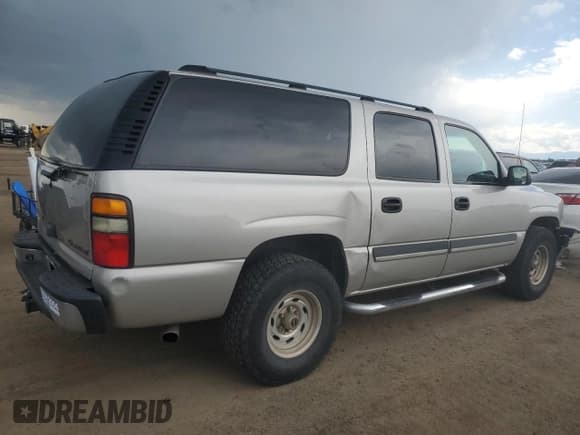 ✅ 2004 Chevrolet Suburban LT • VIN: 3GNFK16T64G201471 • Лот: 56706535. Опубликован ранее на Copart с пробегом 140 820 миль. Бесплатный доступ к архиву аукционных продаж из США и подробный отчёт об истории автомобиля на DreamBid. Изображение 3.