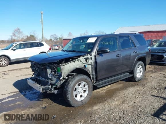 ✅ 2018 Toyota 4Runner SR5 • VIN: JTEBU5JR2J5493686 • Lot: 43621613. Wystawiony na IAAI z przebiegiem 86 723 mil. Bezpłatny archiwum sprzedaży aukcyjnych z USA i szczegółowy raport historii pojazdu na DreamBid. Zdjęcie 2.