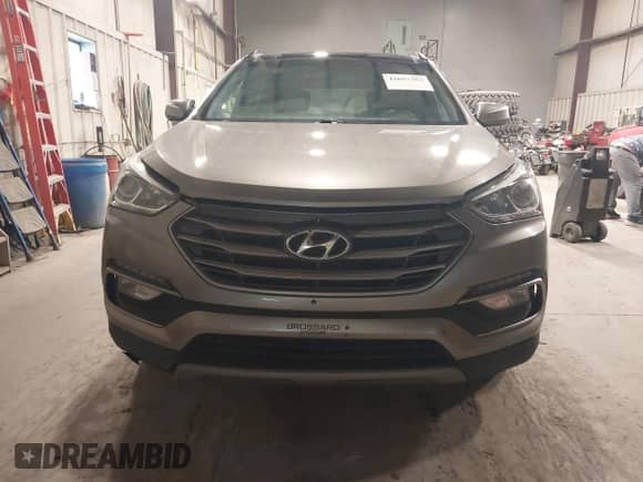 2017 Hyundai Santa Fe 2.0T z VIN 5XYZUDLA4HG424259, wystawiony jako IAAI lot #42657783 z przebiegiem 213 040 mil mil oraz . Historia ofert i sprzedaży dostępna na DreamBid. Obrazek 12.
