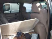 ✅ 2001 Chevrolet Suburban LS • VIN: 3GNEC16T31G259834 • Лот: 42445147. Опубликован ранее на IAAI с пробегом 349 017 миль. Бесплатный доступ к архиву аукционных продаж из США и подробный отчёт об истории автомобиля на DreamBid. Изображение 8.