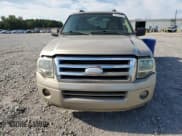✅ 2008 Ford Expedition SSV • VIN: 1FMFU155X8LA64903 • Lot: 70194235. Wystawiony na Copart z przebiegiem 181 429 mil. Bezpłatny archiwum sprzedaży aukcyjnych z USA i szczegółowy raport historii pojazdu na DreamBid. Zdjęcie 5.