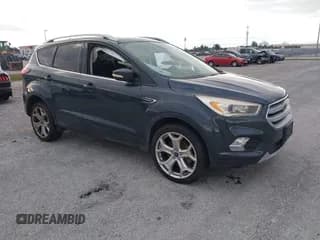 ✅ 2019 Ford Escape Titanium • VIN: 1FMCU9J98KUA09510 • Лот: 43686979. Опубликован ранее на IAAI с пробегом 68 644 миль. Бесплатный доступ к архиву аукционных продаж из США и подробный отчёт об истории автомобиля на DreamBid. Изображение 1.