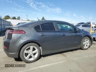 ✅ 2013 Chevrolet Volt • VIN: 1G1RF6E46DU107551 • Lot: 77189804. Wystawiony na Copart z przebiegiem 108 551 mil. Bezpłatny archiwum sprzedaży aukcyjnych z USA i szczegółowy raport historii pojazdu na DreamBid. Zdjęcie 3.