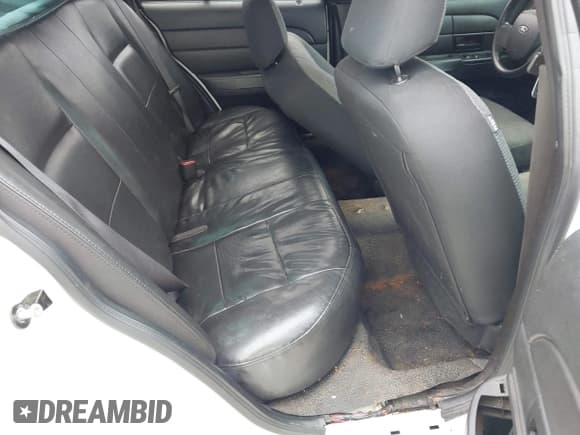 ✅ 2009 Ford Police Interceptor • VIN: 2FAHP71V39X147936 • Lot: 42376816. Listed on IAAI with 184,182 mi. Free auction sales archive from the USA and detailed vehicle history report at DreamBid. Image 8.