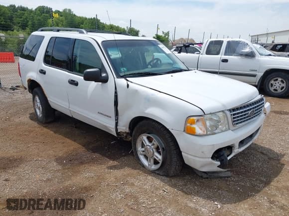 ✅ 2004 Ford Explorer XLT • VIN: 1FMZU73K14ZB30190 • Lot: 42690725. Wystawiony na IAAI z przebiegiem 254 707 mil. Bezpłatny archiwum sprzedaży aukcyjnych z USA i szczegółowy raport historii pojazdu na DreamBid. Zdjęcie 1.