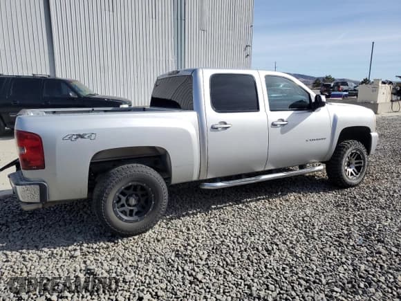 ✅ 2010 Chevrolet Silverado 1500 • VIN: 3GCXKTE26AG131905 • Lot: 46319925. Wystawiony na Copart z przebiegiem 194 686 mil. Bezpłatny archiwum sprzedaży aukcyjnych z USA i szczegółowy raport historii pojazdu na DreamBid. Zdjęcie 3.
