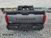 ✅ 2025 Toyota Tundra SR5 • VIN: 5TFLA5DBXSX257373 • Лот: 92612775. Опубликован ранее на Copart с пробегом 25 883 миль. Бесплатный доступ к архиву аукционных продаж из США и подробный отчёт об истории автомобиля на DreamBid. Изображение 6.