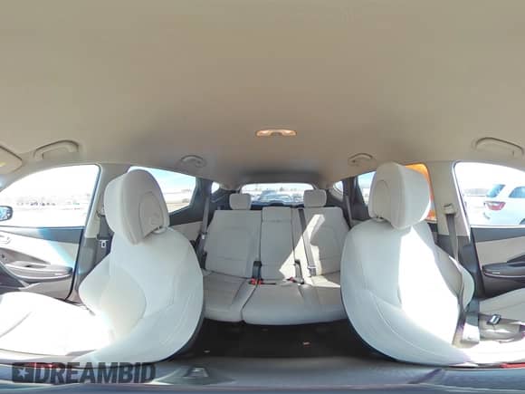 ✅ 2017 Hyundai Santa Fe 2.4L • VIN: 5NMZTDLBXHH011635 • Lot: 45291883. Wystawiony na Copart z przebiegiem 85 811 mil mil. Skorzystaj z bezpłatnego archiwum sprzedaży aukcyjnych z USA i zobacz szczegółowy raport historii pojazdu na DreamBid. Zdjęcie 14.