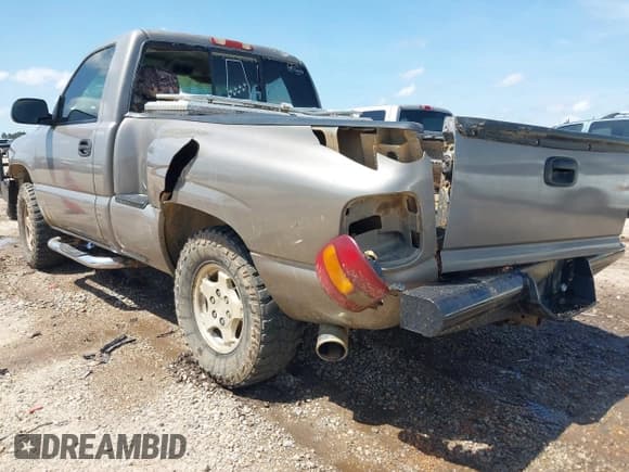 ✅ 2000 Chevrolet Silverado 1500 • VIN: 1GCEK14V1YZ188594 • Lot: 41825317. Listed on IAAI with 242,157 mi. Free auction sales archive from the USA and detailed vehicle history report at DreamBid. Image 3.
