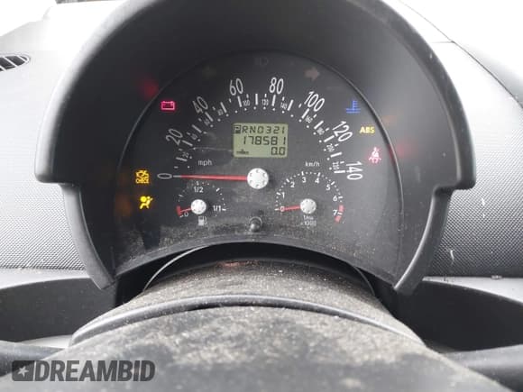 ✅ 2000 Volkswagen Beetle GLS • VIN: 3VWCC21C6YM431702 • Lot: 43868633. Listed on IAAI with 178,581 mi. Free auction sales archive from the USA and detailed vehicle history report at DreamBid. Image 7.