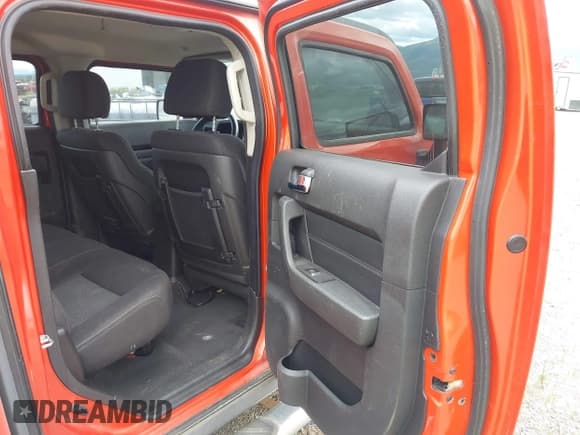 ✅ 2009 Hummer H3 H3T Luxury • VIN: 5GNEN13E998144228 • Lot: 42696014. Wystawiony na IAAI z przebiegiem 119 243 mil. Bezpłatny archiwum sprzedaży aukcyjnych z USA i szczegółowy raport historii pojazdu na DreamBid. Zdjęcie 8.