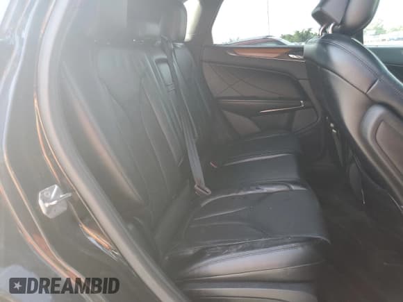 ✅ 2016 Lincoln MKC Reserve • VIN: 5LMCJ3D97GUJ01052 • Lot: 68721675. Listed on Copart with 169,465 mi. Free auction sales archive from the USA and detailed vehicle history report at DreamBid. Image 11.