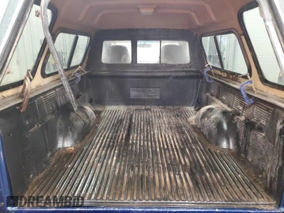 ✅ 2006 Chevrolet Colorado 1LT • VIN: 1GCDT146068222951 • Лот: 64844945. Опубликован ранее на Copart с пробегом 226 075 миль. Бесплатный доступ к архиву аукционных продаж из США и подробный отчёт об истории автомобиля на DreamBid. Изображение 10.