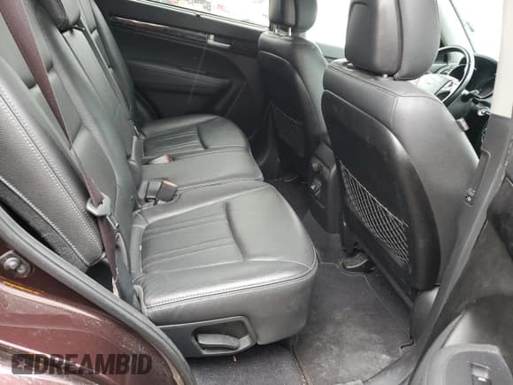 ✅ 2014 Kia Sorento EX • VIN: 5XYKU4A79EG528072 • Lot: 55526525. Wystawiony na Copart z przebiegiem Nie podano. Bezpłatny archiwum sprzedaży aukcyjnych z USA i szczegółowy raport historii pojazdu na DreamBid. Zdjęcie 11.