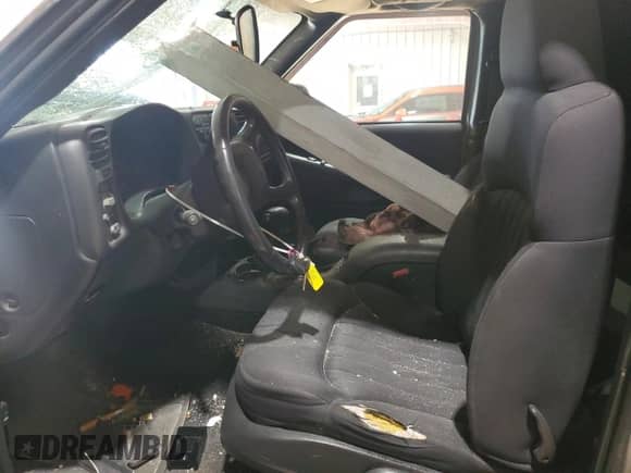 2004 Chevrolet Blazer LS с VIN 1GNCT18X34K143280, выставлен на аукционе Copart как лот 50494785 с пробегом Не указан миль и Списание • Salvage title. История ставок и продаж доступна на DreamBid. Изображение 7.