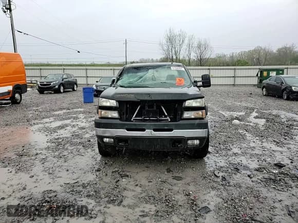 ✅ 2007 Chevrolet Silverado 2500HD Work Truck • VIN: 1GCHK23U27F107128 • Lot: 47080994. Wystawiony na Copart z przebiegiem 96 023 mil. Bezpłatny archiwum sprzedaży aukcyjnych z USA i szczegółowy raport historii pojazdu na DreamBid. Zdjęcie 11.