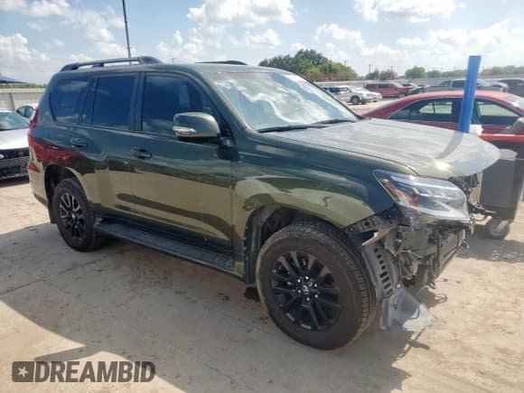 ✅ 2022 Lexus GX 460 • VIN: JTJKM7BX9N5311384 • Lot: 64450025. Wystawiony na Copart z przebiegiem 41 480 mil. Bezpłatny archiwum sprzedaży aukcyjnych z USA i szczegółowy raport historii pojazdu na DreamBid. Zdjęcie 4.