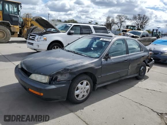 ✅ 1997 Honda Accord EX • VIN: 1HGCE6673VA020588 • Лот: 48215105. Опубликован ранее на Copart с пробегом 254 000 миль. Бесплатный доступ к архиву аукционных продаж из США и подробный отчёт об истории автомобиля на DreamBid. Изображение 1.