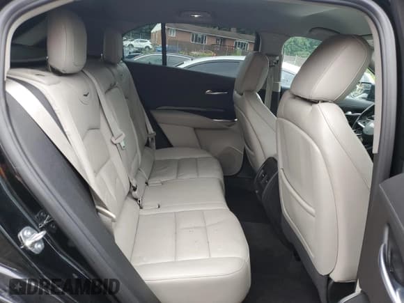 ✅ 2023 Cadillac XT4 AWD Premium Luxury • VIN: 1GYFZDR40PF139429 • Lot: 67353265. Wystawiony na Copart z przebiegiem 64 429 mil. Bezpłatny archiwum sprzedaży aukcyjnych z USA i szczegółowy raport historii pojazdu na DreamBid. Zdjęcie 11.