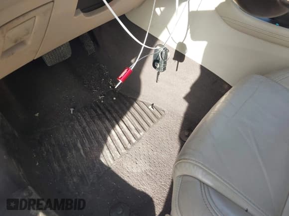 ✅ 2015 Buick LaCrosse Leather • VIN: 1G4GB5G34FF318503 • Lot: 42756694. Wystawiony na IAAI z przebiegiem 137 800 mil. Bezpłatny archiwum sprzedaży aukcyjnych z USA i szczegółowy raport historii pojazdu na DreamBid. Zdjęcie 11.