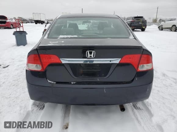 ✅ 2010 Honda Civic DX-G • VIN: 2HGFA1F44AH024310 • Лот: 92005415. Опубликован ранее на Copart с пробегом 386 082 миль. Бесплатный доступ к архиву аукционных продаж из США и подробный отчёт об истории автомобиля на DreamBid. Изображение 6.