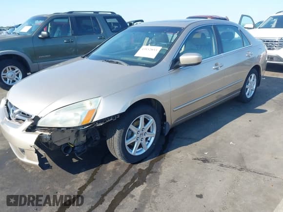 ✅ 2004 Honda Accord EX • VIN: 1HGCM66574A009190 • Lot: 43152033. Listed on IAAI with 197,615 mi. Free auction sales archive from the USA and detailed vehicle history report at DreamBid. Image 17.