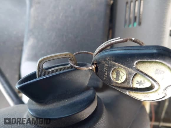 ✅ 2006 Ford F-250 XL • VIN: 1FTSW21P96EB85059 • Lot: 42202995. Listed on IAAI with 161,675 mi. Free auction sales archive from the USA and detailed vehicle history report at DreamBid. Image 11.