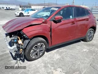 ✅ 2023 Hyundai Kona SE • VIN: KM8K23AG2PU184971 • Лот: 65582404. Опубликован ранее на Copart с пробегом 34 501 миль. Бесплатный доступ к архиву аукционных продаж из США и подробный отчёт об истории автомобиля на DreamBid. Изображение 1.