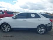 ✅ 2020 Chevrolet Equinox Premier • VIN: 3GNAXPEX7LS587591 • Lot: 43527189. Wystawiony na IAAI z przebiegiem 45 364 mil. Bezpłatny archiwum sprzedaży aukcyjnych z USA i szczegółowy raport historii pojazdu na DreamBid. Zdjęcie 14.