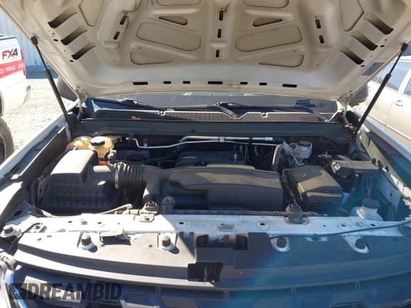 ✅ 2021 Chevrolet Colorado 2WD Work Truck • VIN: 1GCGSBEA6M1144349 • Lot: 43491897. Wystawiony na IAAI z przebiegiem 84 932 mil. Bezpłatny archiwum sprzedaży aukcyjnych z USA i szczegółowy raport historii pojazdu na DreamBid. Zdjęcie 10.