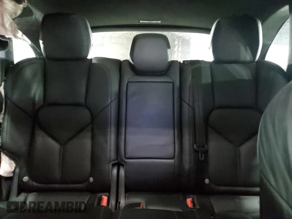 ✅ 2016 Porsche Cayenne Turbo • VIN: WP1AC2A2XGLA86089 • Lot: 88447515. Wystawiony na Copart z przebiegiem Nie podano. Bezpłatny archiwum sprzedaży aukcyjnych z USA i szczegółowy raport historii pojazdu na DreamBid. Zdjęcie 10.