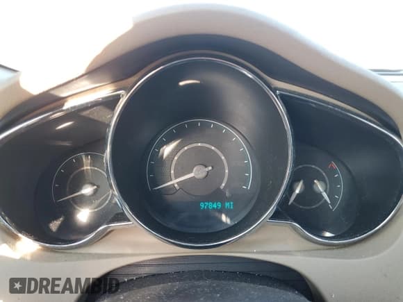 ✅ 2011 Chevrolet Malibu 1LS • VIN: 1G1ZB5E16BF217187 • Lot: 73105944. Listed on Copart with 97,849 mi. Free auction sales archive from the USA and detailed vehicle history report at DreamBid. Image 9.