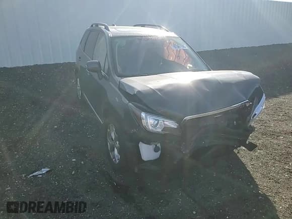 ✅ 2017 Subaru Forester Touring • VIN: JF2SJAWC3HH596880 • Lot: 92361195. Wystawiony na Copart z przebiegiem 71 614 mil. Bezpłatny archiwum sprzedaży aukcyjnych z USA i szczegółowy raport historii pojazdu na DreamBid. Zdjęcie 14.
