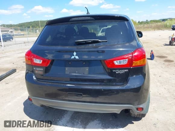 2015 Mitsubishi Outlander ES with VIN 4A4AP3AU6FE010443, listed as a IAAI auction lot 43188413 with 148,484 mi miles and . Bid and sale history available at DreamBid. Image 17.
