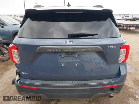 ✅ 2021 Ford Explorer XLT • VIN: 1FMSK7DH7MGC47908 • Lot: 43138461. Wystawiony na IAAI z przebiegiem 23 971 mil. Bezpłatny archiwum sprzedaży aukcyjnych z USA i szczegółowy raport historii pojazdu na DreamBid. Zdjęcie 16.