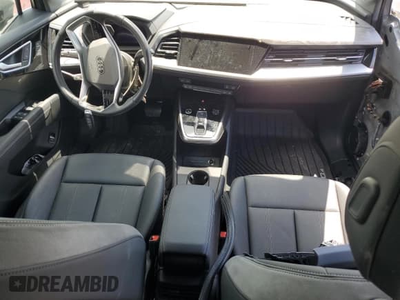 ✅ 2023 Audi Q4 e-tron Premium Plus • VIN: WA1BCBFZXPP079240 • Lot: 60474944. Listed on Copart with 8,692 mi. Free auction sales archive from the USA and detailed vehicle history report at DreamBid. Image 8.