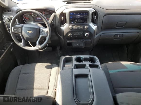 ✅ 2020 Chevrolet Silverado 1500 LT • VIN: 1GCRWCED2LZ162148 • Lot: 68506474. Wystawiony na Copart z przebiegiem 150 966 mil. Bezpłatny archiwum sprzedaży aukcyjnych z USA i szczegółowy raport historii pojazdu na DreamBid. Zdjęcie 8.