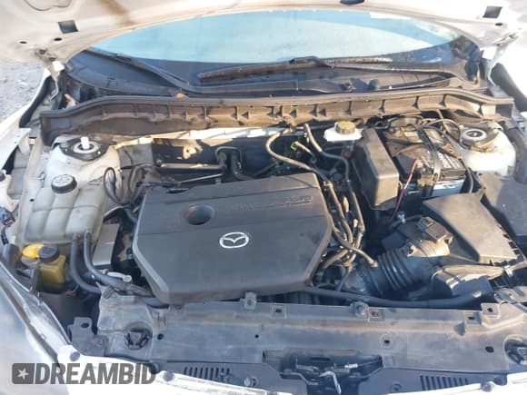 ✅ 2011 Mazda 3 i Touring • VIN: JM1BL1VF4B1498803 • Lot: 43502326. Wystawiony na IAAI z przebiegiem 158 514 mil. Bezpłatny archiwum sprzedaży aukcyjnych z USA i szczegółowy raport historii pojazdu na DreamBid. Zdjęcie 10.