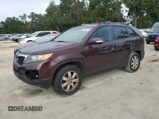 ✅ 2012 Kia Sorento LX • VIN: 5XYKT4A20CG244799 • Lot: 85312455. Wystawiony na Copart z przebiegiem 283 481 mil. Bezpłatny archiwum sprzedaży aukcyjnych z USA i szczegółowy raport historii pojazdu na DreamBid. Zdjęcie 1.