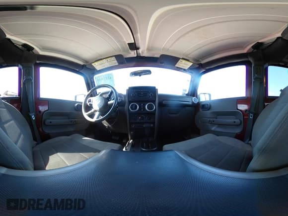 ✅ 2008 Jeep Wrangler Unlimited Sahara • VIN: 1J4GA59168L551896 • Lot: 42173185. Listed on IAAI with 192,394 mi. Free auction sales archive from the USA and detailed vehicle history report at DreamBid. Image 18.