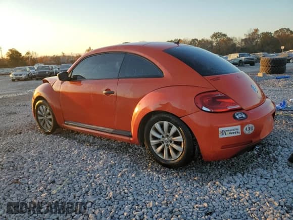 ✅ 2016 Volkswagen Beetle Fleet Edition • VIN: 3VWF17AT9GM608600 • Lot: 92997455. Listed on Copart with 120,600 mi. Free auction sales archive from the USA and detailed vehicle history report at DreamBid. Image 2.