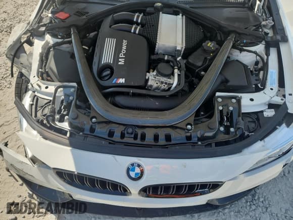 ✅ 2015 BMW M4 • VIN: WBS3R9C54FK332513 • Lot: 71061425. Listed on Copart with 16,567 mi. Free auction sales archive from the USA and detailed vehicle history report at DreamBid. Image 11.