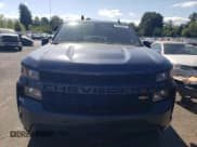 ✅ 2021 Chevrolet Silverado 1500 Custom • VIN: 1GCRYBEK3MZ302101 • Lot: 64446014. Wystawiony na Copart z przebiegiem 49 027 mil. Bezpłatny archiwum sprzedaży aukcyjnych z USA i szczegółowy raport historii pojazdu na DreamBid. Zdjęcie 5.