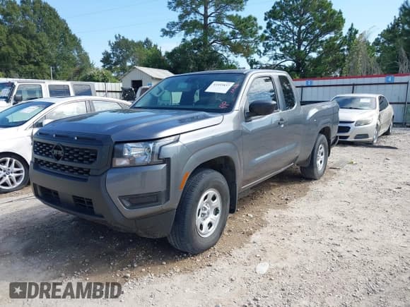 ✅ 2025 Nissan Frontier SV • VIN: 1N6ED1CL9SN611251 • Лот: 43355837. Опубликован ранее на IAAI с пробегом 18 718 миль. Бесплатный доступ к архиву аукционных продаж из США и подробный отчёт об истории автомобиля на DreamBid. Изображение 2.