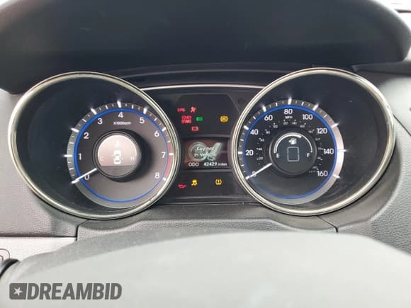 ✅ 2013 Hyundai Sonata SE • VIN: 5NPEC4AC1DH562527 • Лот: 82246545. Опубликован ранее на Copart с пробегом 42 429 миль. Бесплатный доступ к архиву аукционных продаж из США и подробный отчёт об истории автомобиля на DreamBid. Изображение 9.