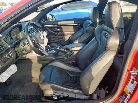 ✅ 2018 BMW M4 • VIN: WBS4Y9C50JAA74614 • Лот: 65288965. Опубликован ранее на Copart с пробегом Не указан. Бесплатный доступ к архиву аукционных продаж из США и подробный отчёт об истории автомобиля на DreamBid. Изображение 7.